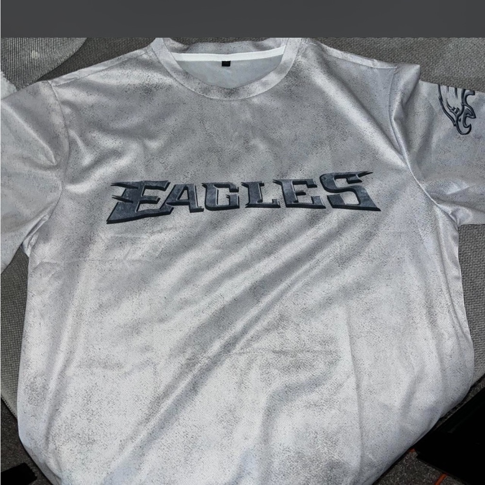 Eagles Graphic Tee
